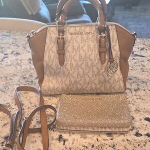 Michael Kors Cream and Tan Signature Satchel with Matching Double Wristlet